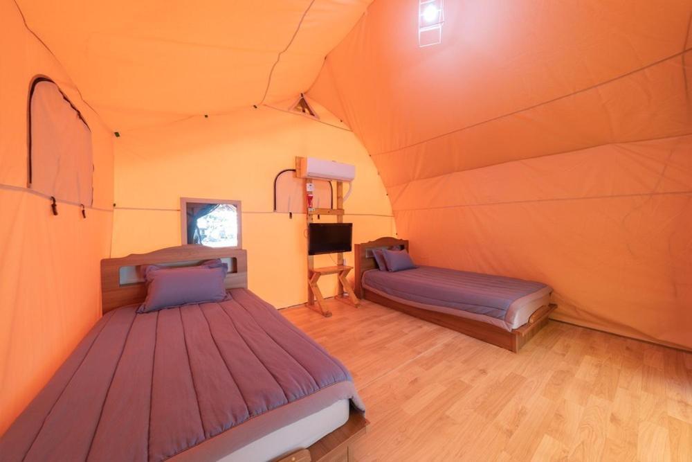 فندق Inje Naerincheon Glamping الغرفة الصورة