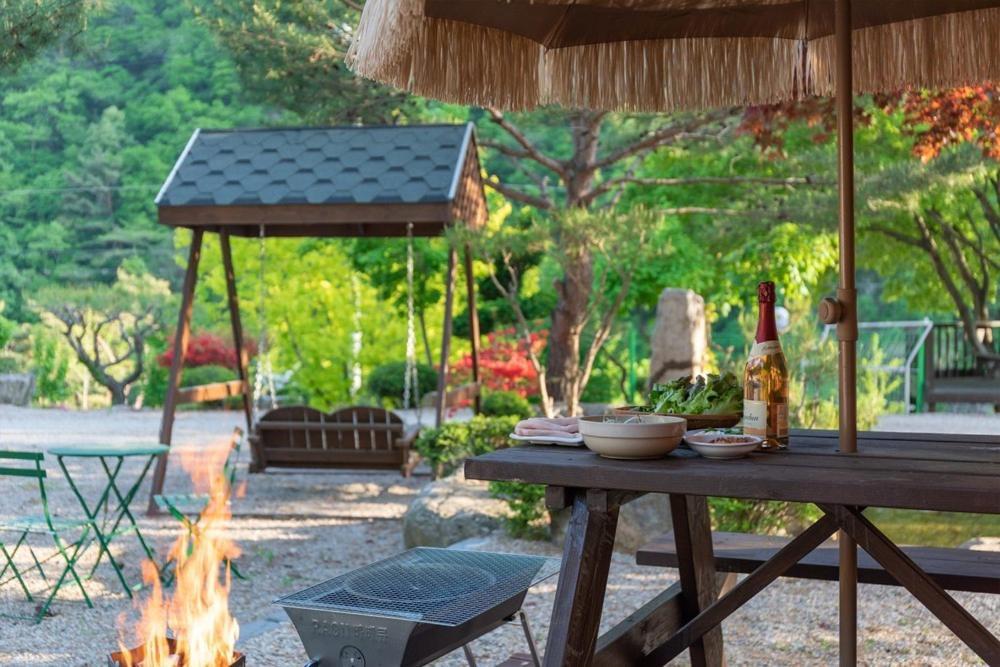 فندق Inje Naerincheon Glamping الغرفة الصورة