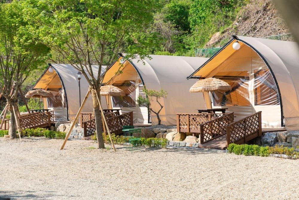 فندق Inje Naerincheon Glamping الغرفة الصورة