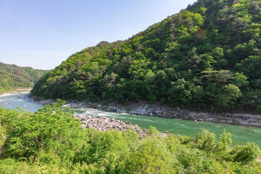 فندق Inje Naerincheon Glamping المظهر الخارجي الصورة