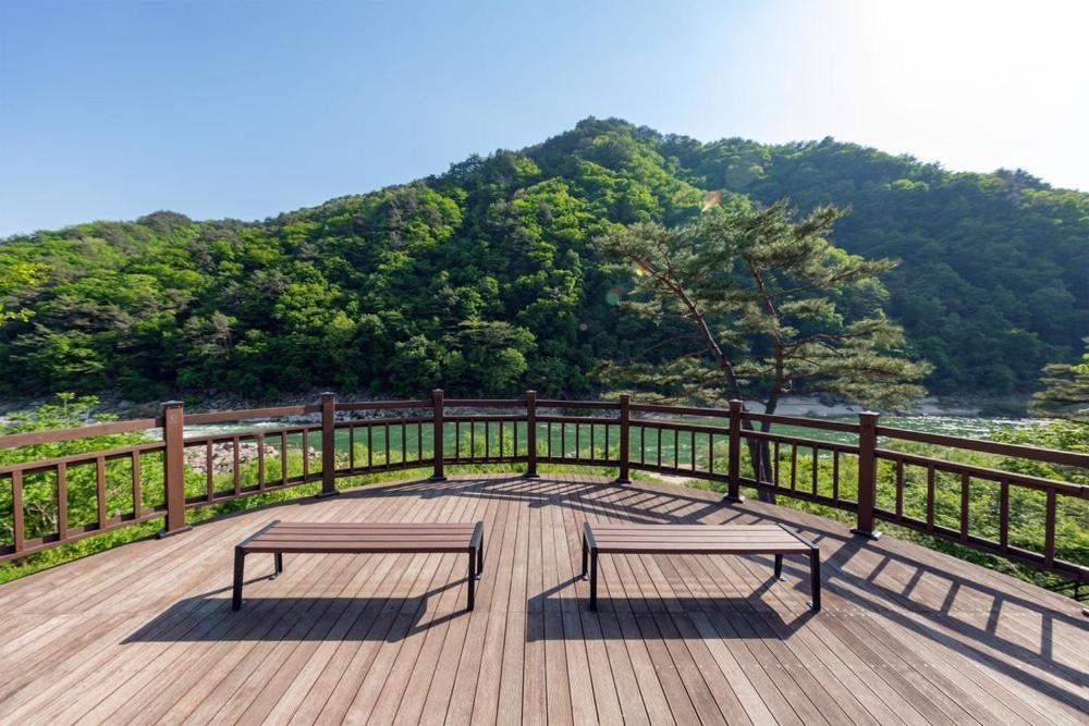 فندق Inje Naerincheon Glamping المظهر الخارجي الصورة