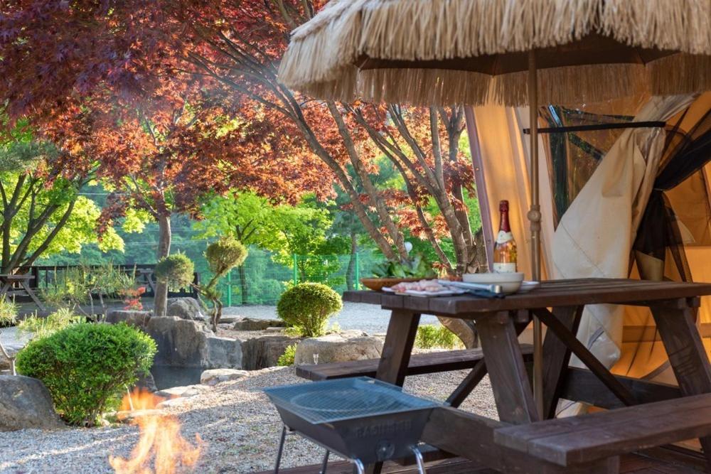 فندق Inje Naerincheon Glamping المظهر الخارجي الصورة